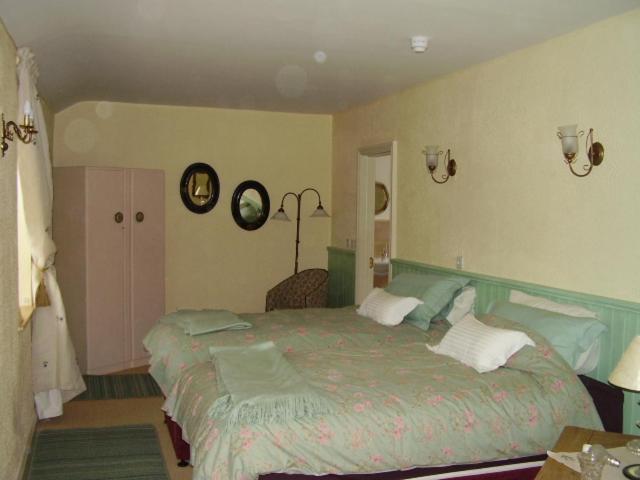 Glenboy Country Accommodation Oldcastle Екстериор снимка